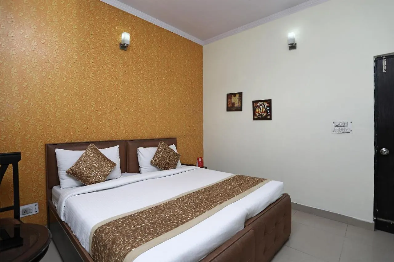 Oyo 14875 The Imperial Residency Hotel Gurgaon